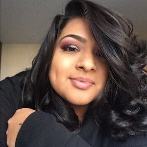 Meet your Posher, Xenia